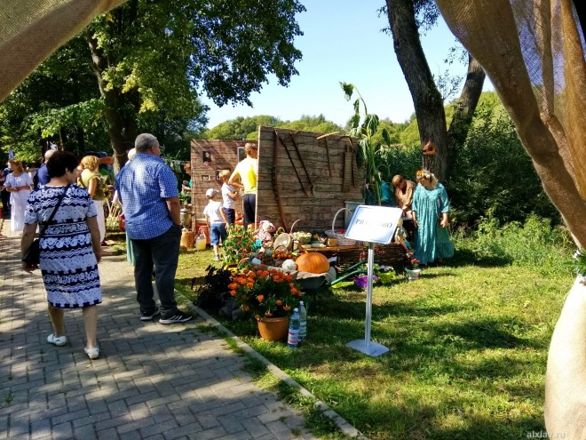 Праздник урожая «Спасовки» в посёлке Фабрики им.1 Мая
